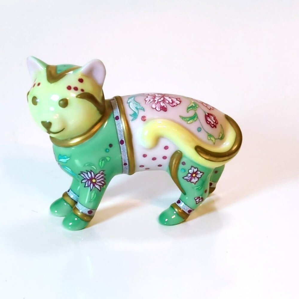 Franklin Mint Curio Cabinet Cat Famille Rose Figurine 2.75" Malaysia 1988